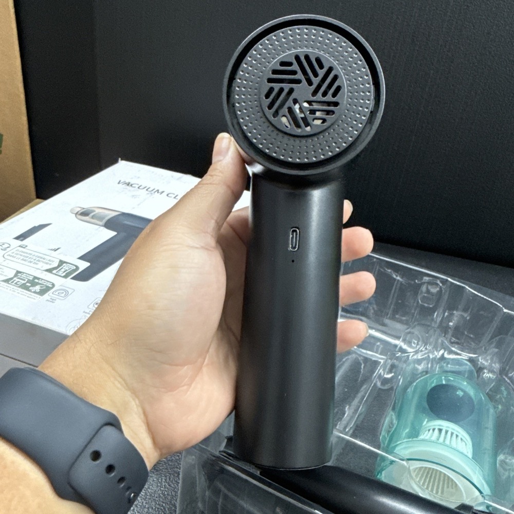 Vaccuum Cleaner/Air Duster - Picture 4 of 7